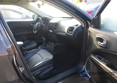 2019 Jeep Compass Limited 4X4 из США, поврежденный, VIN 3C4NJDCB3KT842909